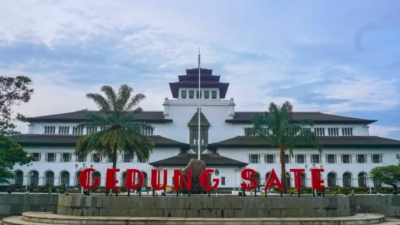 One Day Explore Bandung City Tour